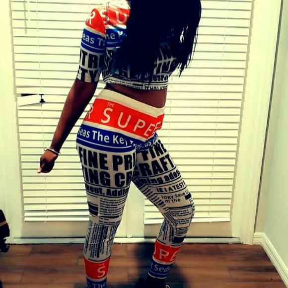 Two piece set - Picture 3 of 4